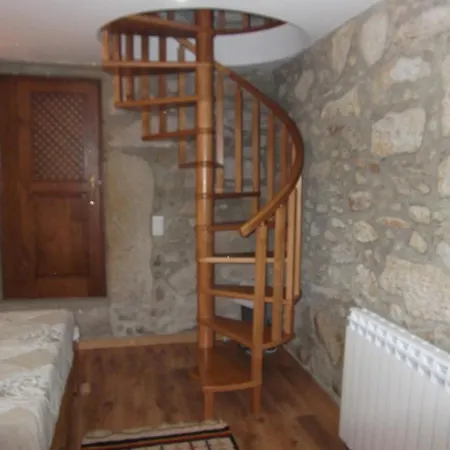 Quinta Dos Caibrais Farm stay Porcelhe