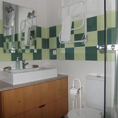 Quinta Dos Caibrais * Porcelhe