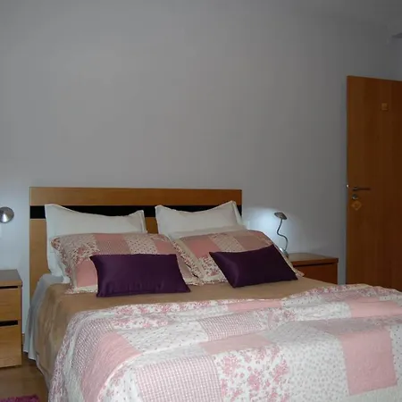 Feriegård Quinta Dos Caibrais *