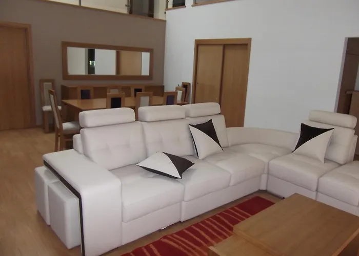 Quinta Dos Caibrais * Porcelhe